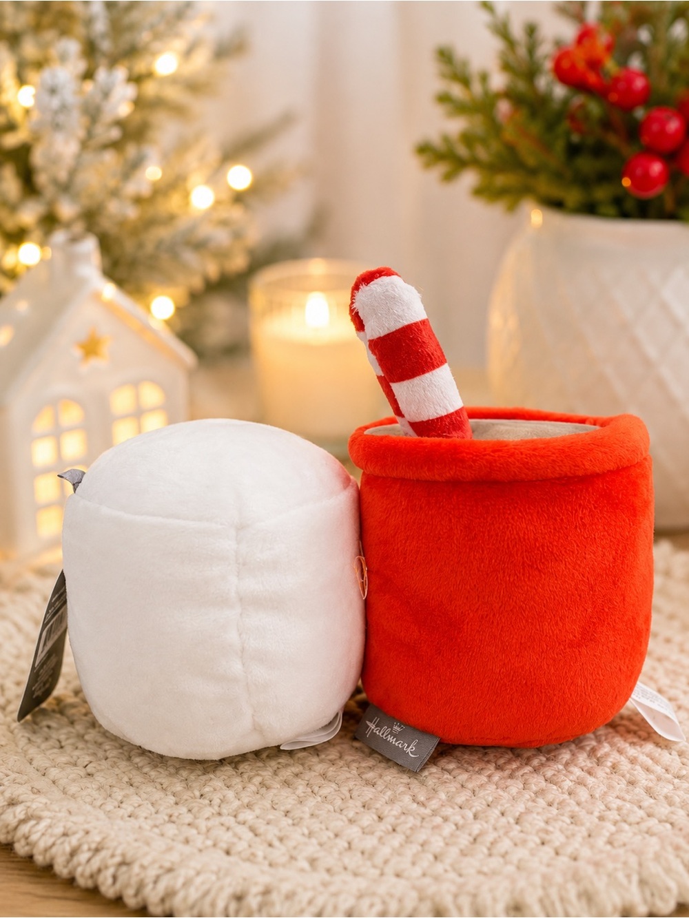 Hallmark Magnetic Plush ‘Better Together’ Hot Cocoa & Marshmallow Set - Picture 3 of 4